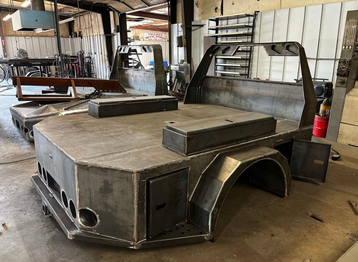 Custom Built Welding & Flat Beds